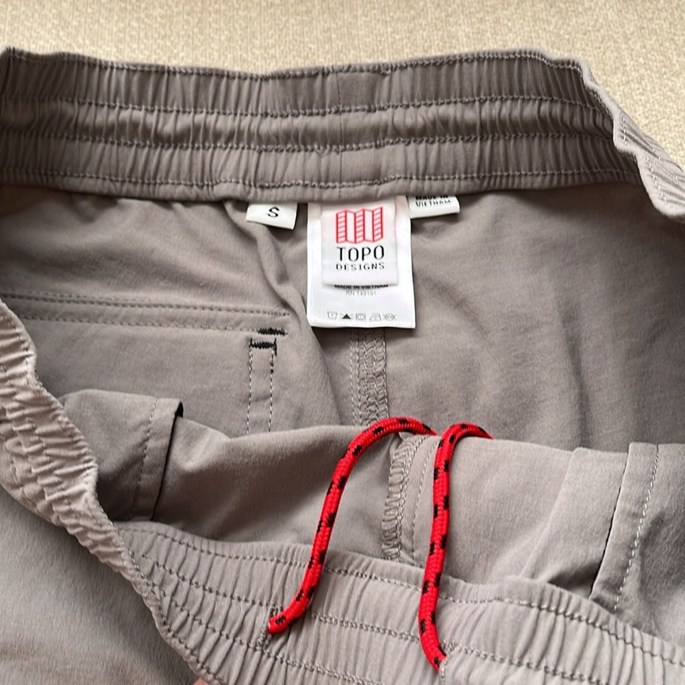 Topo Designs Mens Shorts Grey Nylon Stretch Outdoor Athleisure Size Small - Picture 6 of 11